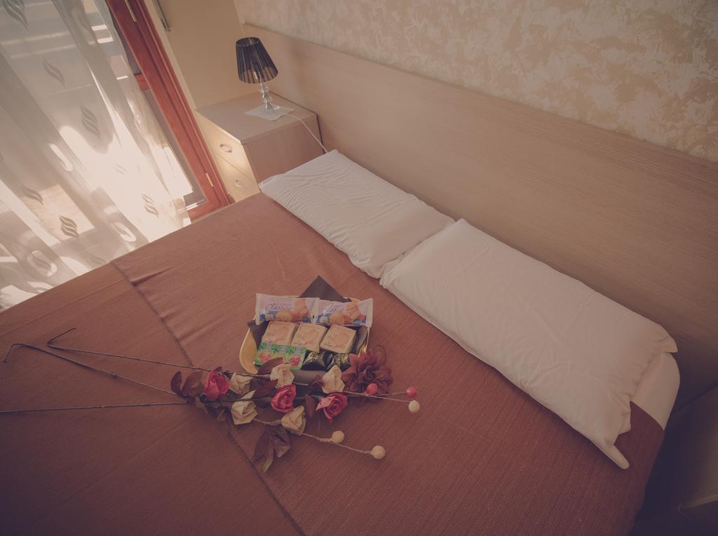 Cassiodoro Rooms Affittacamere 카탄차로 외부 사진