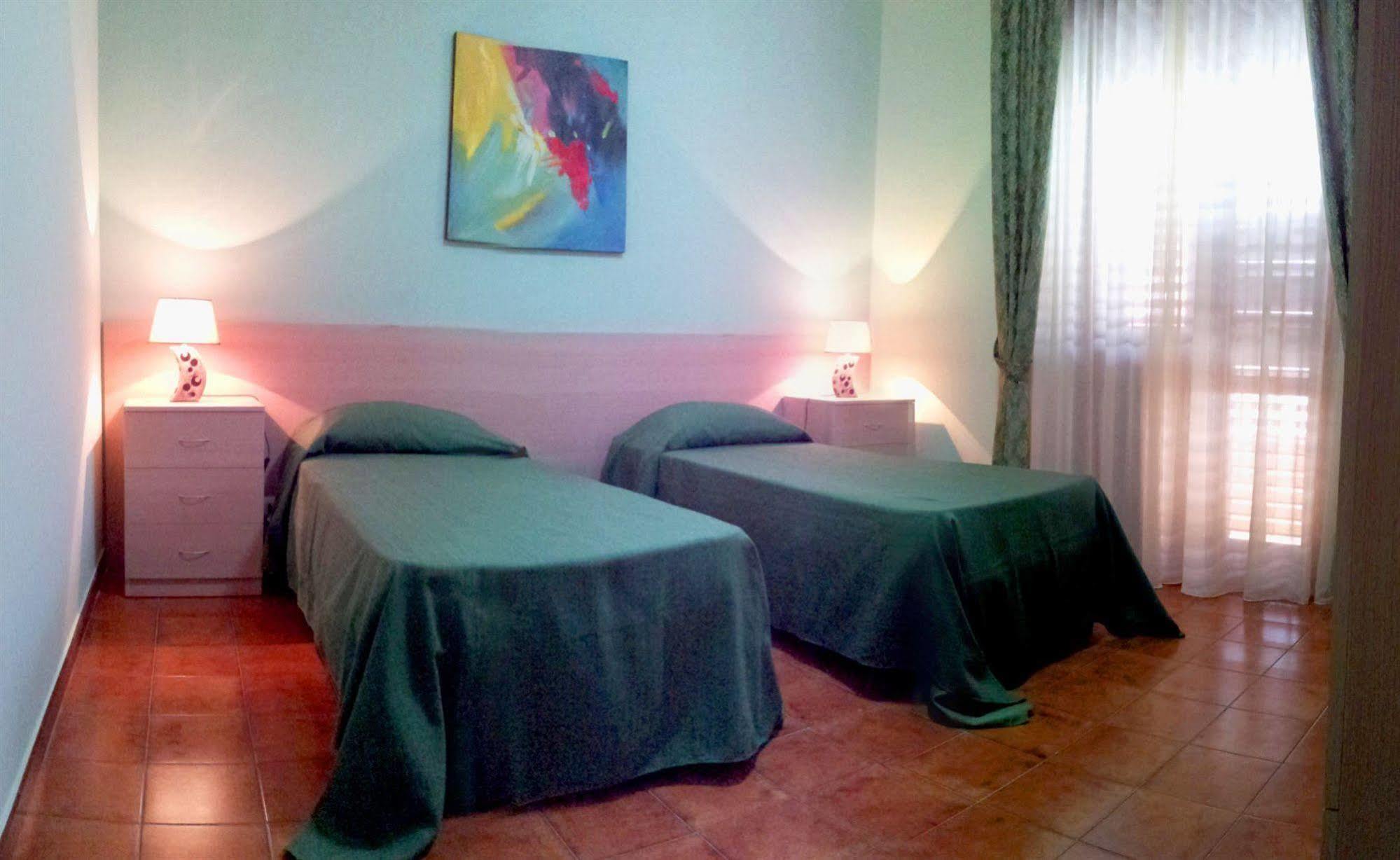 Cassiodoro Rooms Affittacamere 카탄차로 외부 사진