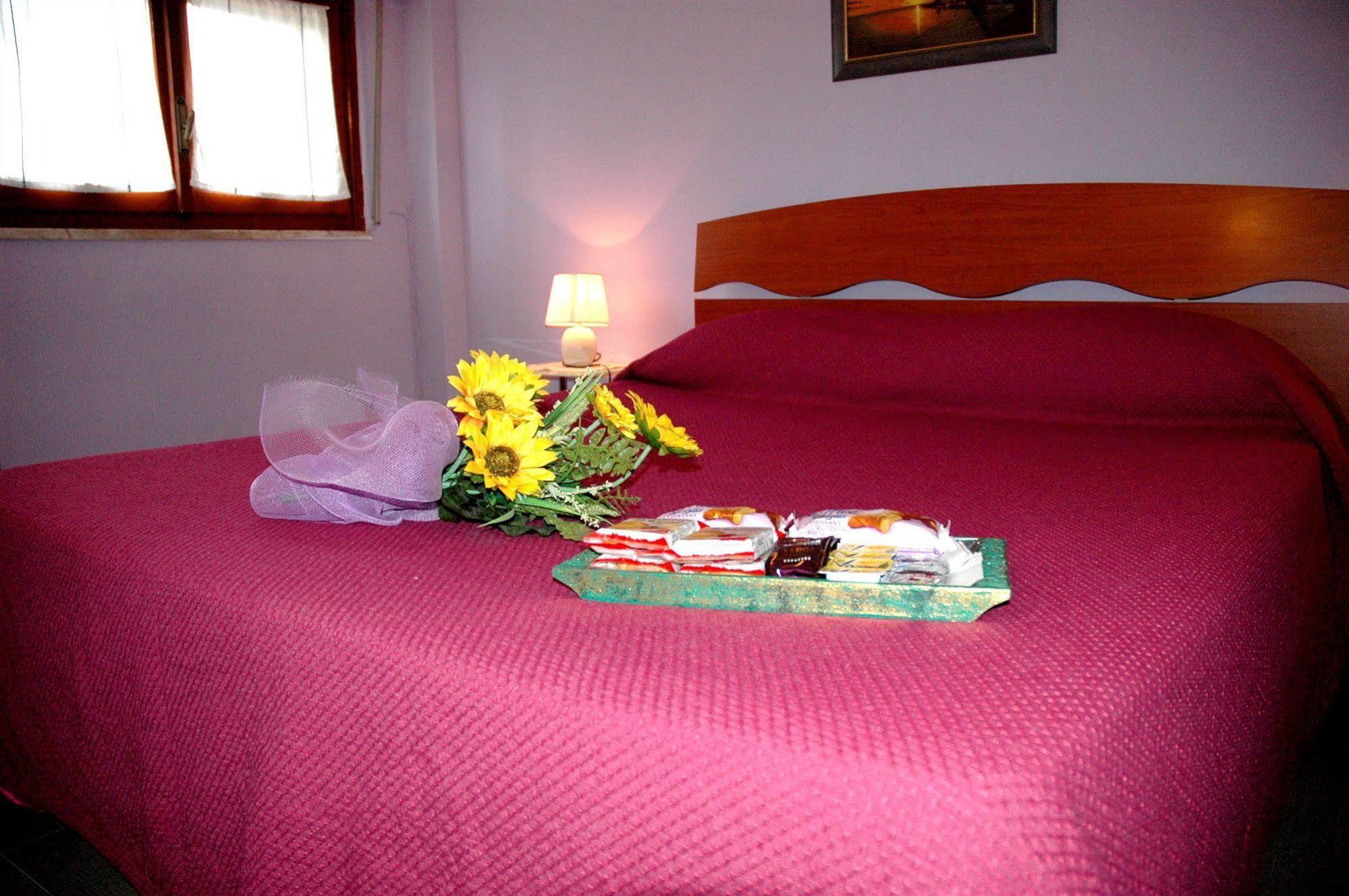 Cassiodoro Rooms Affittacamere 카탄차로 외부 사진